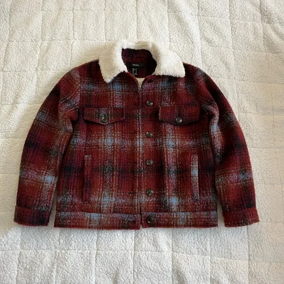 Plaid Sherpa-Lined Trucker Jacket - Picture 4 of 16
